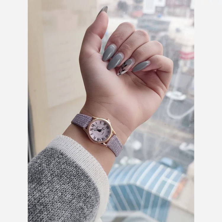 ساعت مینیمال بند چرم دور دوخت دخترانه